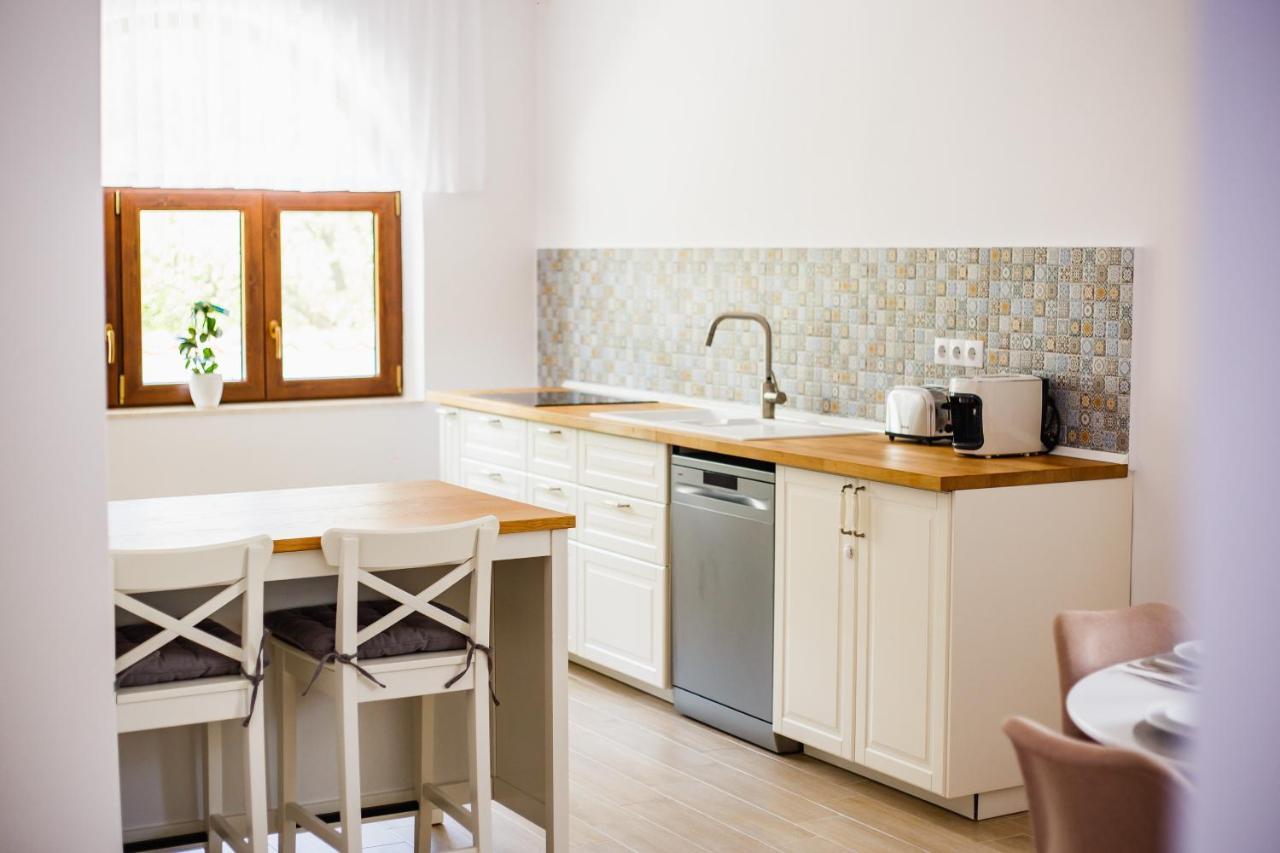 Rya Residence Oradea Eksteriør bilde
