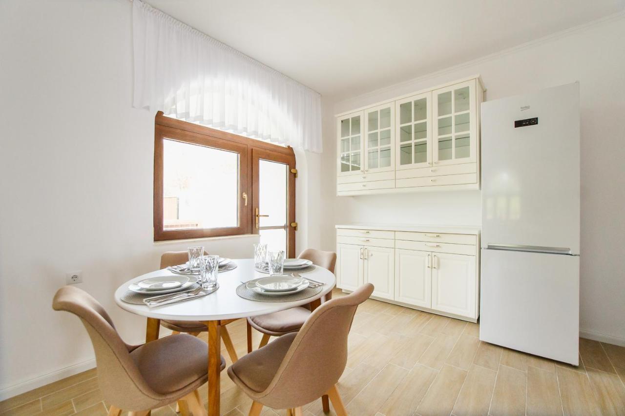 Rya Residence Oradea Eksteriør bilde
